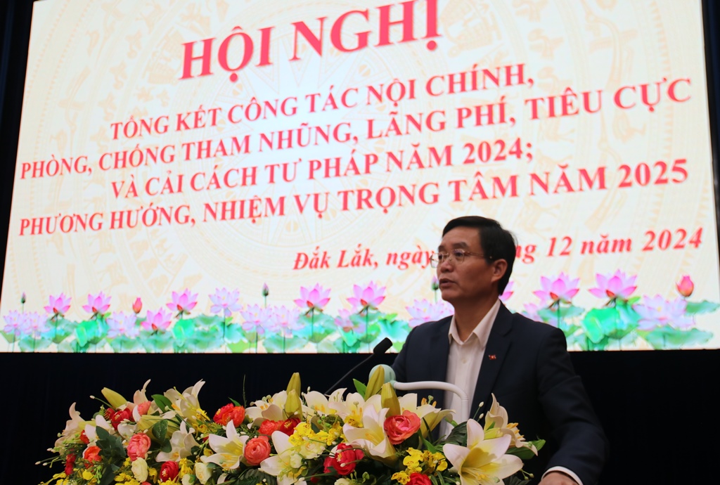 Tiếp tục triển khai toàn diện công tác nội chính, phòng chống tham nhũng, tiêu cực