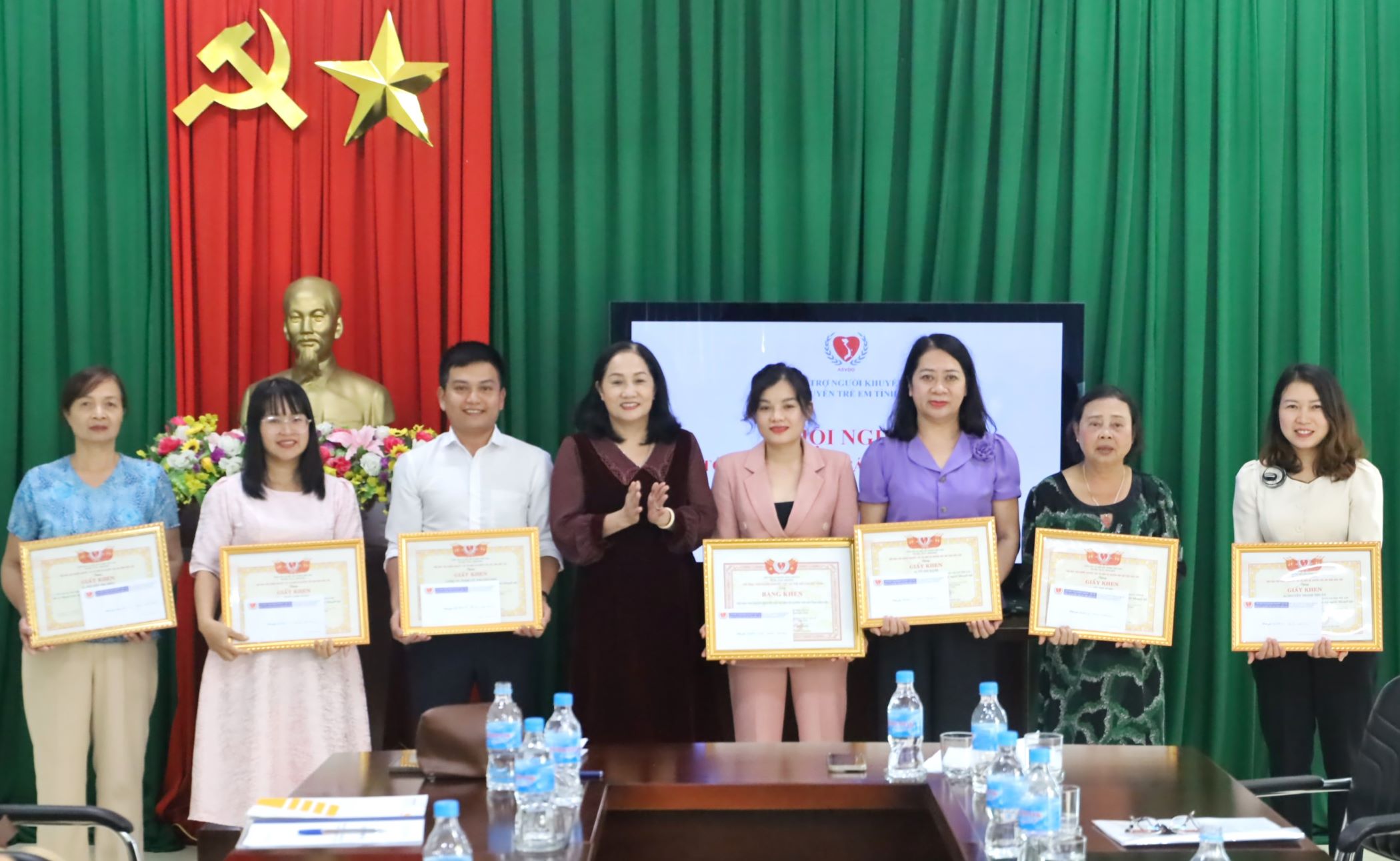 Hơn 2,5 tỷ đồng trợ giúp người khuyết tật, trẻ mồ côi và đối tượng yếu thế