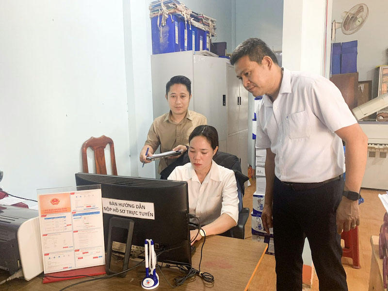 Đắk Lắk thực hiện tinh giảm còn 10 hội đặc thù