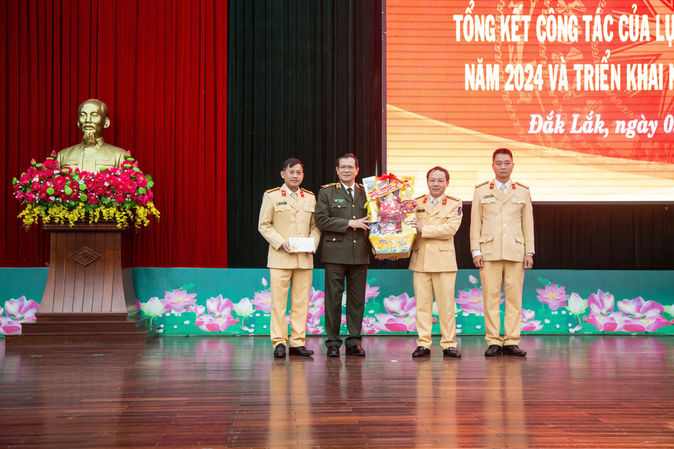 Phấn đấu giảm 5% tai nạn giao thông trên cả 3 tiêu chí trong năm 2025