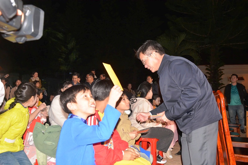 Ấm áp Chương trình “Xuân yêu thương - Tết sum vầy 2025”