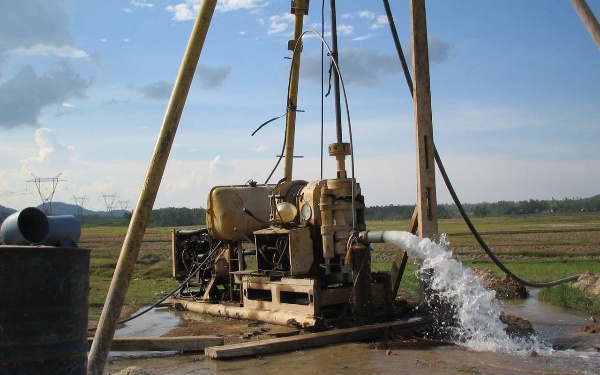 Phê duyệt vùng bảo hộ vệ sinh khu vực lấy nước sinh hoạt đối với công trình khai thác nước dưới đất theo Giấy phép số 93/GP-UBND ngày 18/11/2024 của UBND tỉnh cấp cho Hộ Chăn nuôi Nguyễn Văn Chuynh