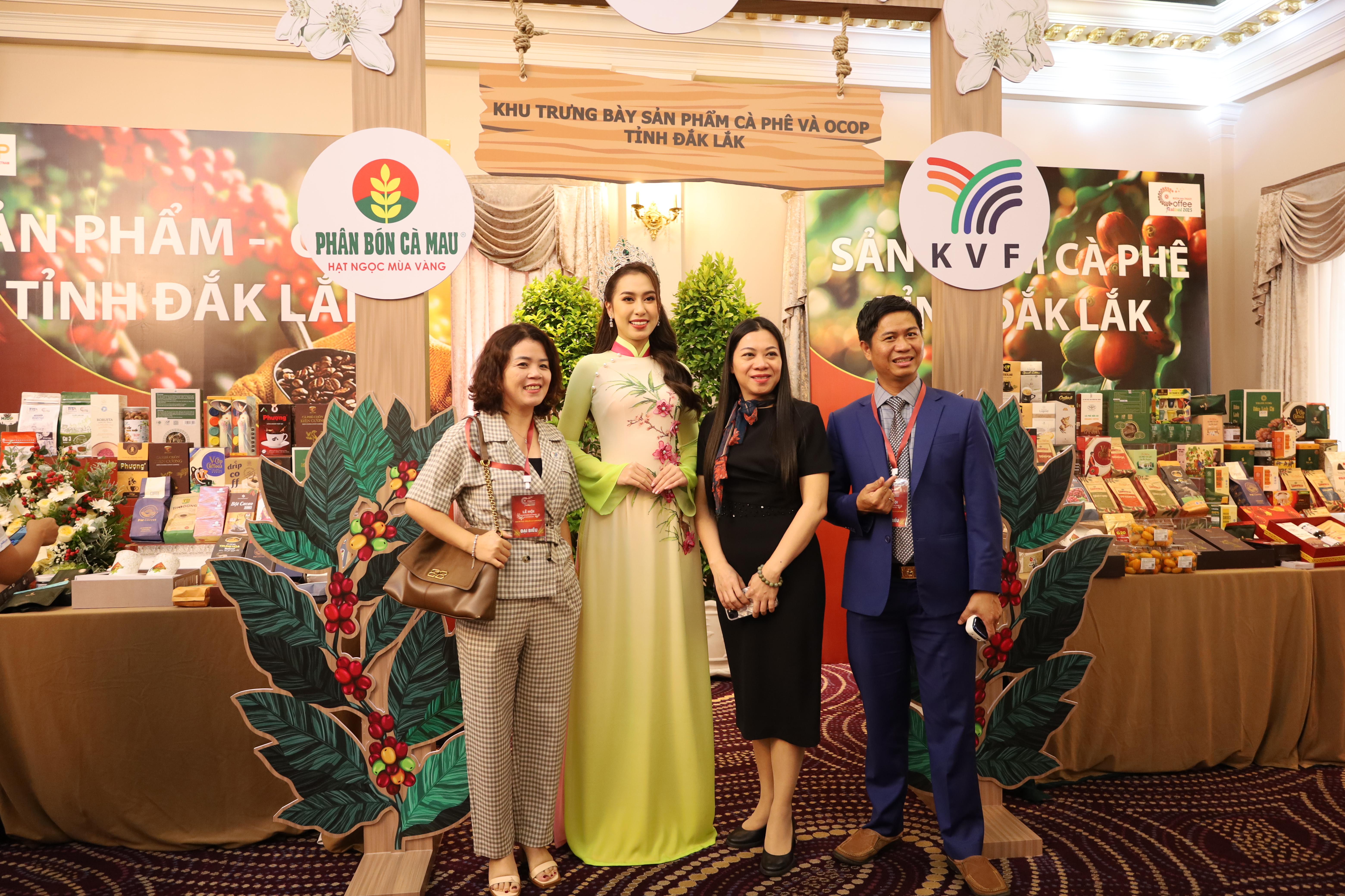 Quảng bá sản phẩm cà phê và OCOP tỉnh Đắk Lắk tại họp báo Lễ hội Cà phê Buôn Ma Thuột lần thứ 9 năm 2025