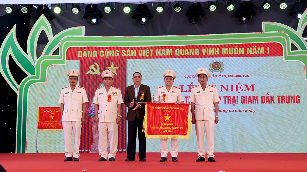 Trại giam Đắk Trung kỷ niệm 50 năm Ngày thành lập