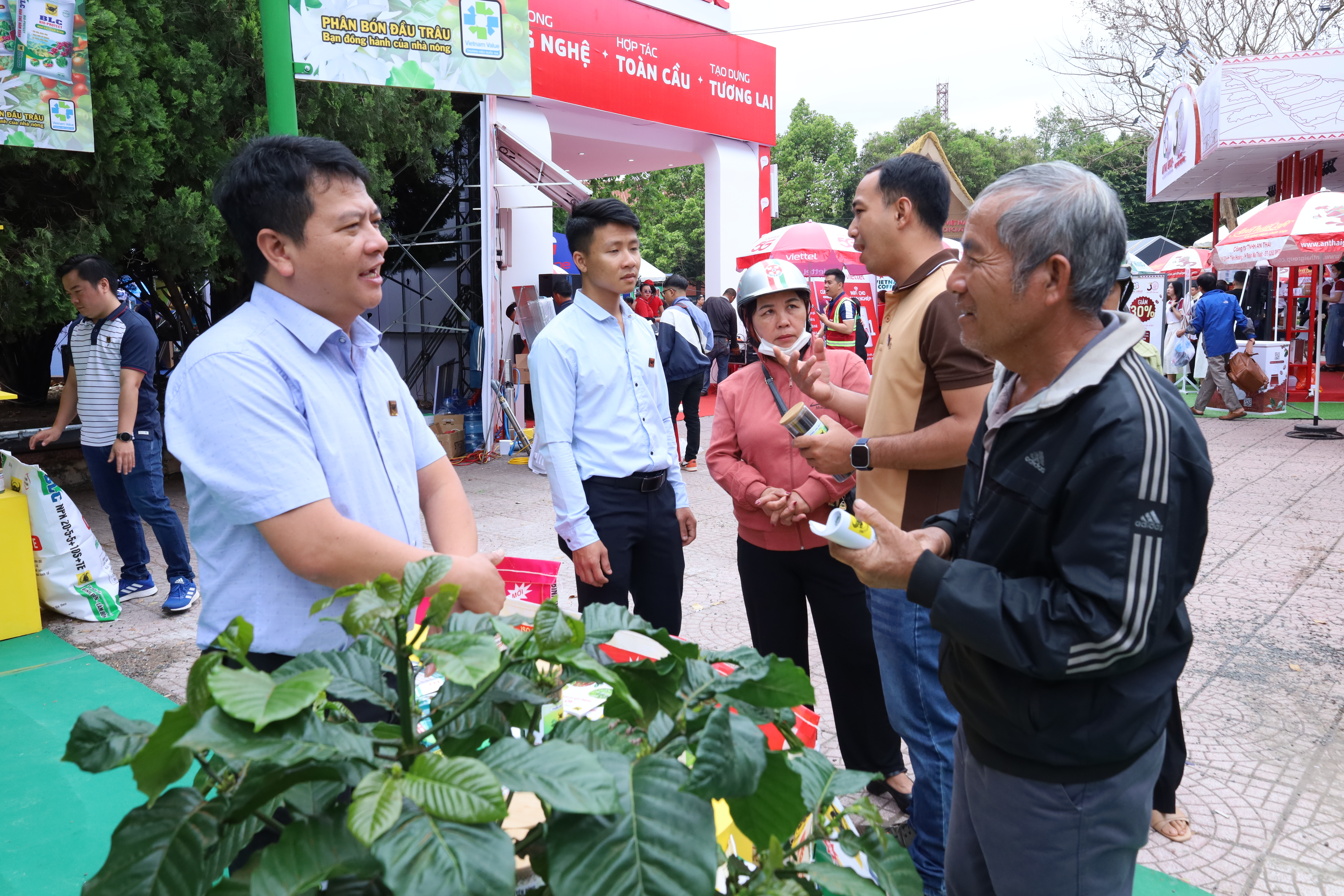 Chung sức quảng bá, tôn vinh thương hiệu cà phê Việt Nam