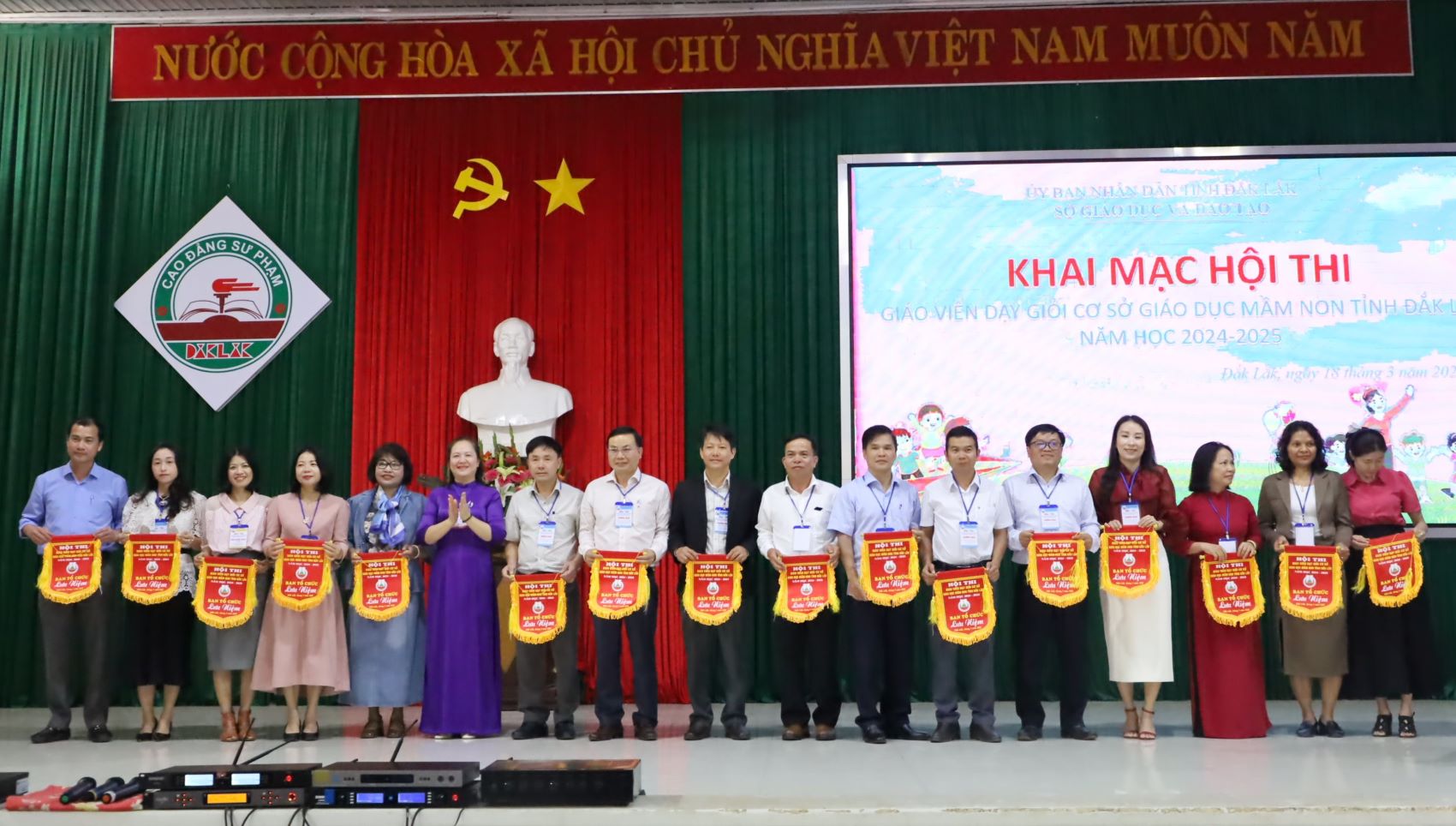 Khai mạc Hội thi giáo viên dạy giỏi cơ sở giáo dục mầm non tỉnh Đắk Lắk năm học 2024 - 2025