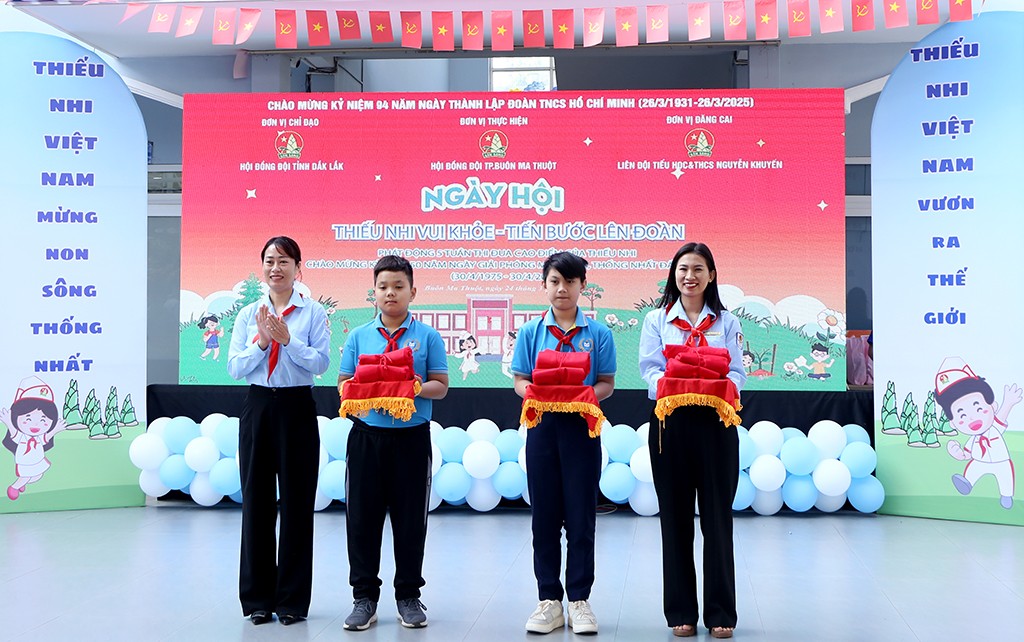 Hơn 1.000 thiếu nhi tham gia Ngày hội “Thiếu nhi vui khỏe - Tiến bước lên Đoàn”