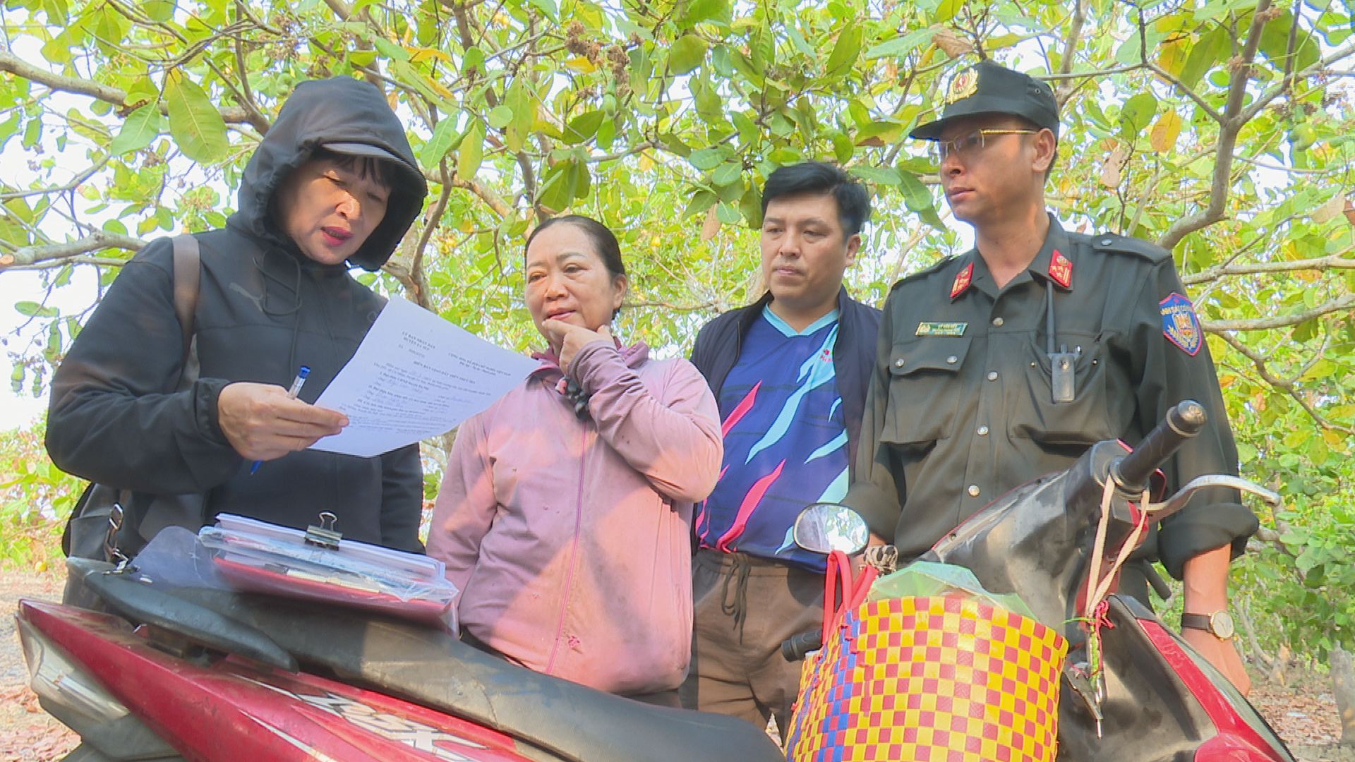 Lực lượng Công an tỉnh Đắk Lắk hỗ trợ thu hồi hơn 742 ha đất bị lấn chiếm ở huyện Ea Súp