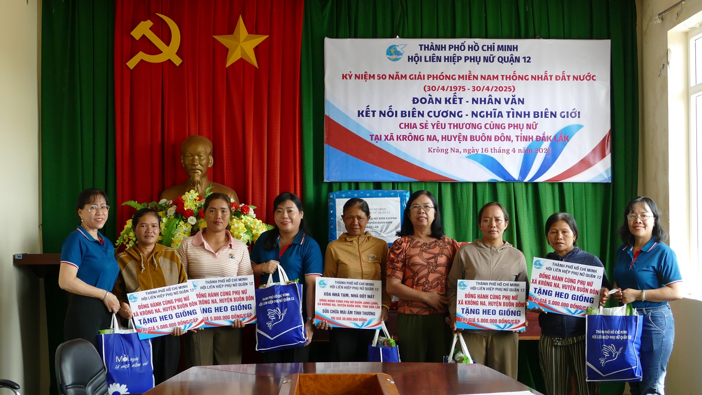 Chương trình “Kết nối biên cương – nghĩa tình biên giới, chia sẻ yêu thương cùng phụ nữ” tại huyện Buôn Đôn