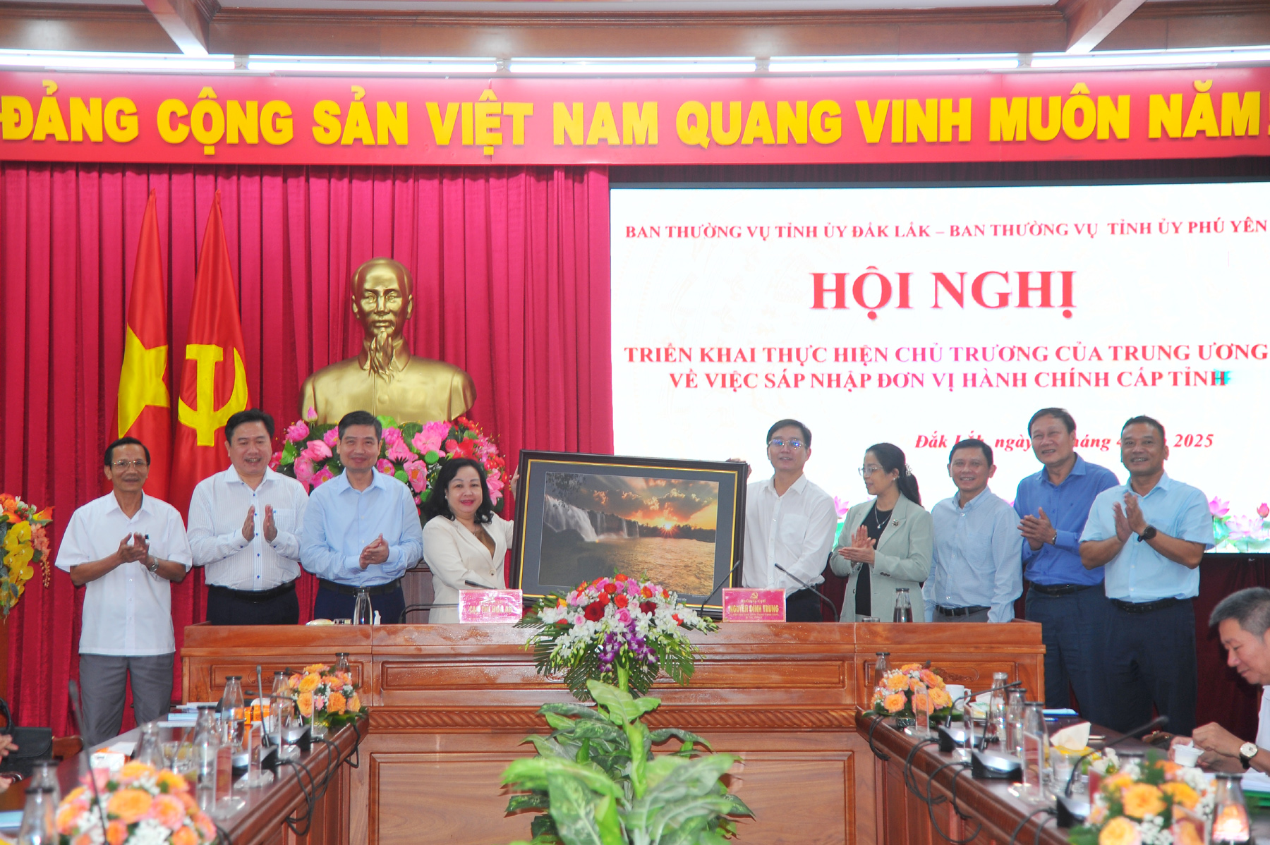 Trình Chính phủ đề án sắp xếp, sáp nhập đơn vị hành chính tỉnh Đắk Lắk và Phú Yên trong tháng 4/2025