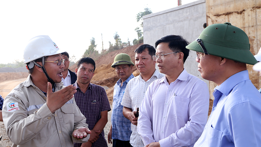 Kiểm tra thực địa công tác triển khai thi công các dự án giao thông trọng điểm