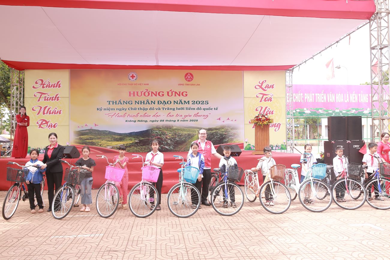 Lễ hưởng ứng “Tháng nhân đạo” năm 2025