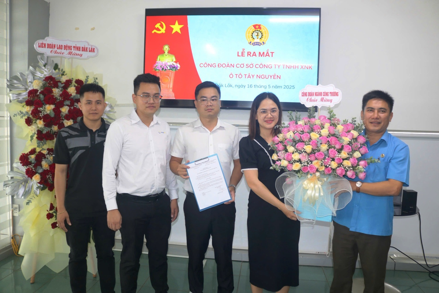 Ngành Công Thương: Kết nạp 114 người lao động vào tổ chức công đoàn