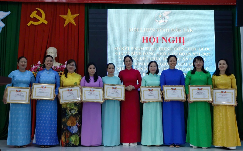 Phụ nữ Đắk Lắk sơ kết 5 năm thực hiện chiến lược bình đẳng giới và tổng kết Dự án 8, giai đoạn 2021-2025