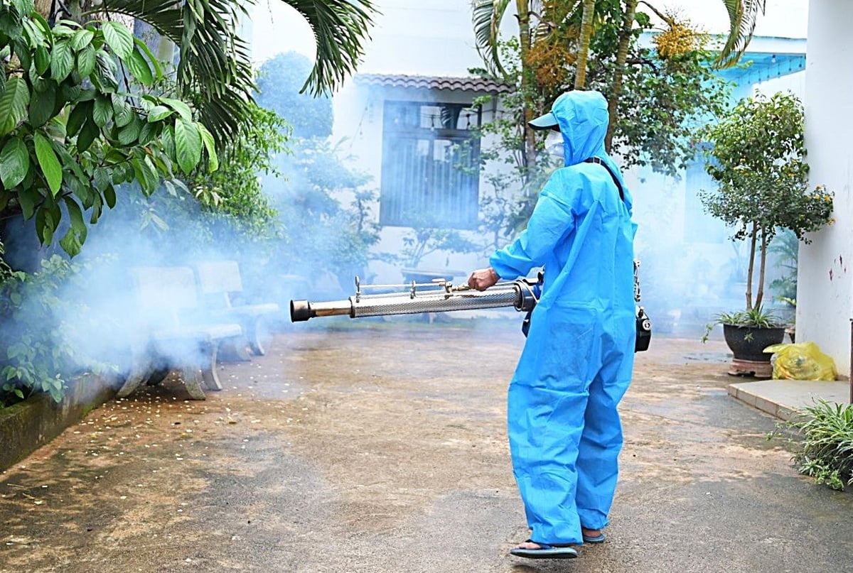 Đắk Lắk tăng cường phòng, chống bệnh sốt xuất huyết, tay chân miệng, COVID-19 và dịch bệnh mùa mưa bão