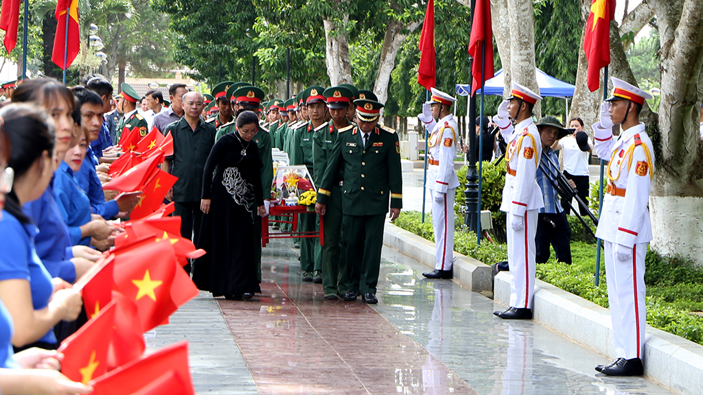 Lễ truy điệu, an táng 23 liệt sĩ quân tình nguyện và chuyên gia Việt Nam hy sinh tại Campuchia