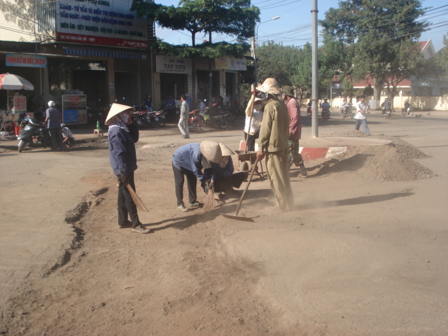 Nỗ lực đảm bảo an toàn giao thông Tết Nguyên đán 2016.