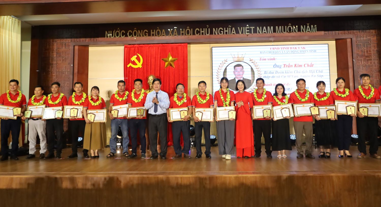 Tôn vinh 53 cá nhân hiến máu tiêu biểu tỉnh Đắk Lắk năm 2025