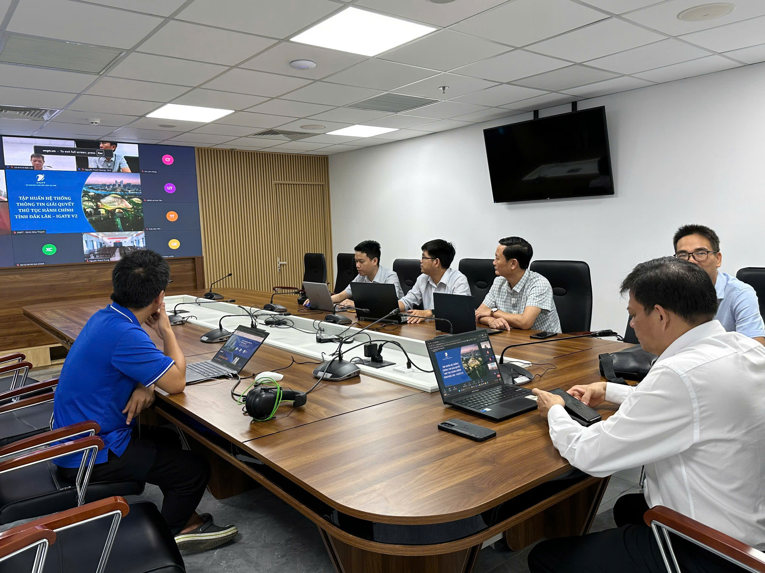 Tập huấn trực tuyến sử dụng Hệ thống dùng chung cho cán bộ cấp xã