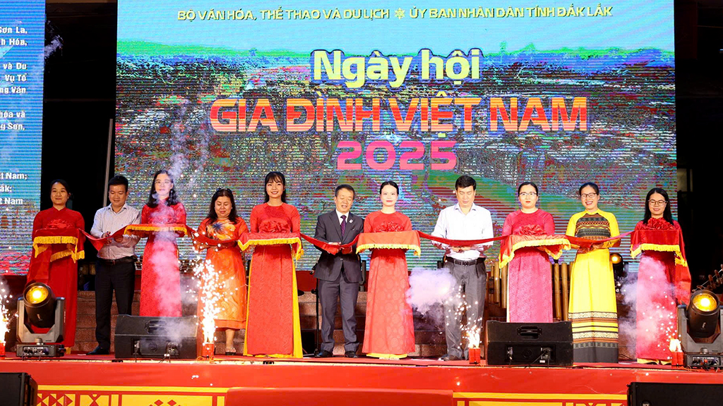 Khai mạc Ngày hội Gia đình Việt Nam năm 2025