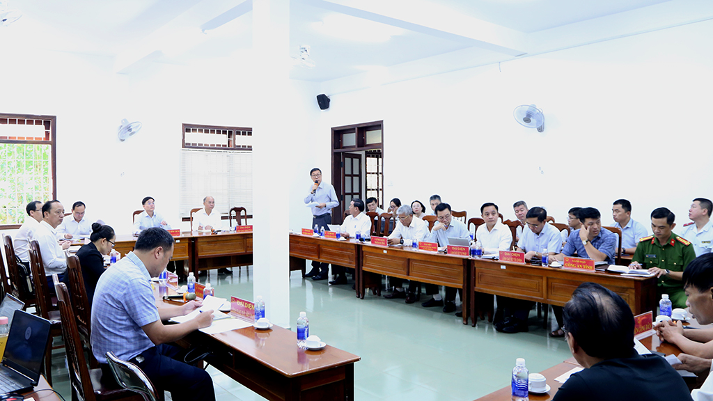 UBND tỉnh đối thoại với các hộ dân liên quan về Dự án tái định cư Păn Lăm - Kõ Siêr