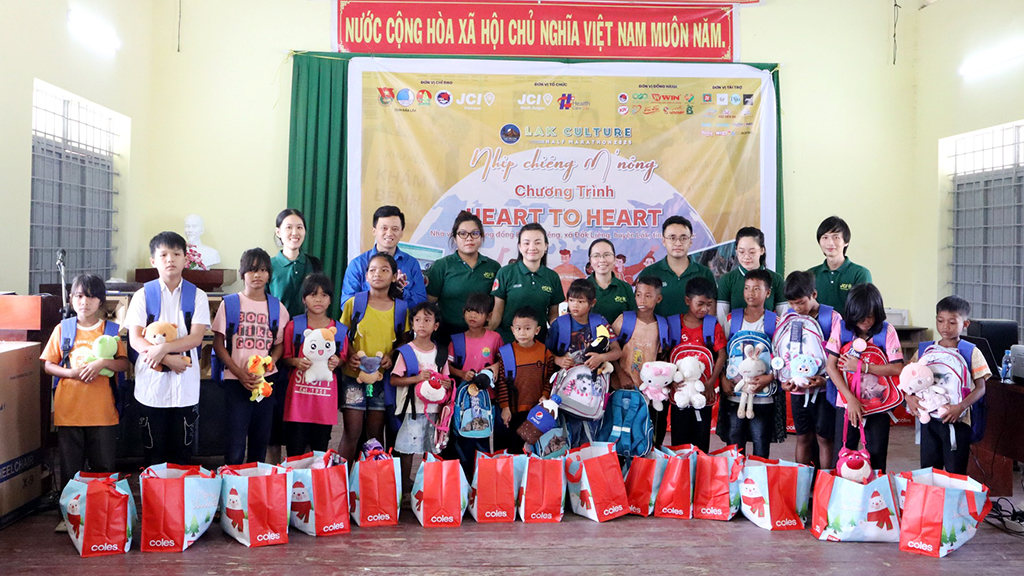 Hơn 230 triệu đồng thực hiện công tác an sinh xã hội hưởng ứng Giải chạy Lắk Culture Half Marathon năm 2025