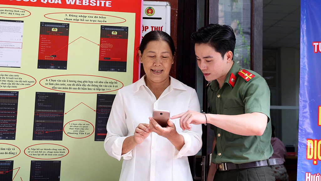 Công an tỉnh Đắk Lắk ra mắt đội hình hỗ trợ vận hành mô hình chính quyền địa phương 2 cấp