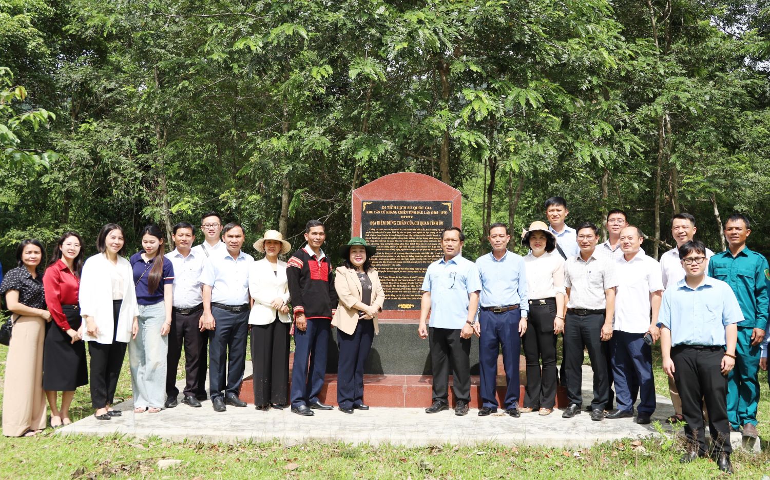 Đảng ủy các cơ quan Đảng tỉnh Đắk Lắk tổ chức về nguồn tại Khu căn cứ H9 - Krông Bông