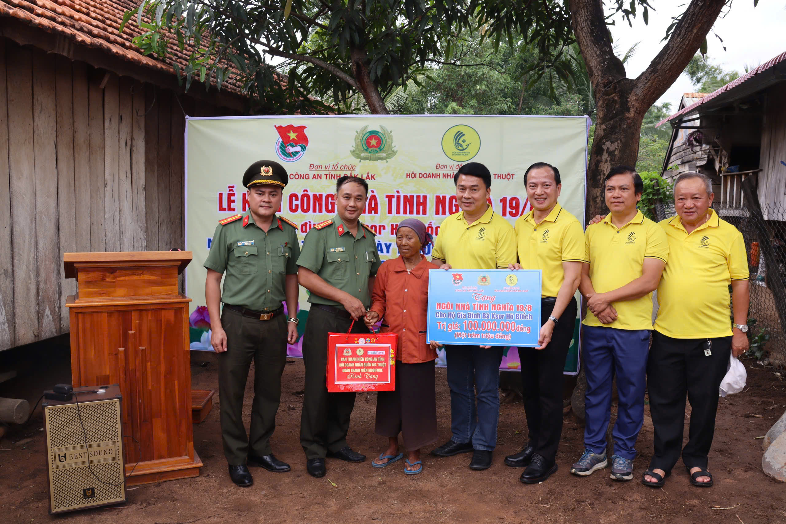 Khởi công xây dựng “Nhà tình nghĩa 19/8” cho gia đình chính sách ở xã Ea Ly