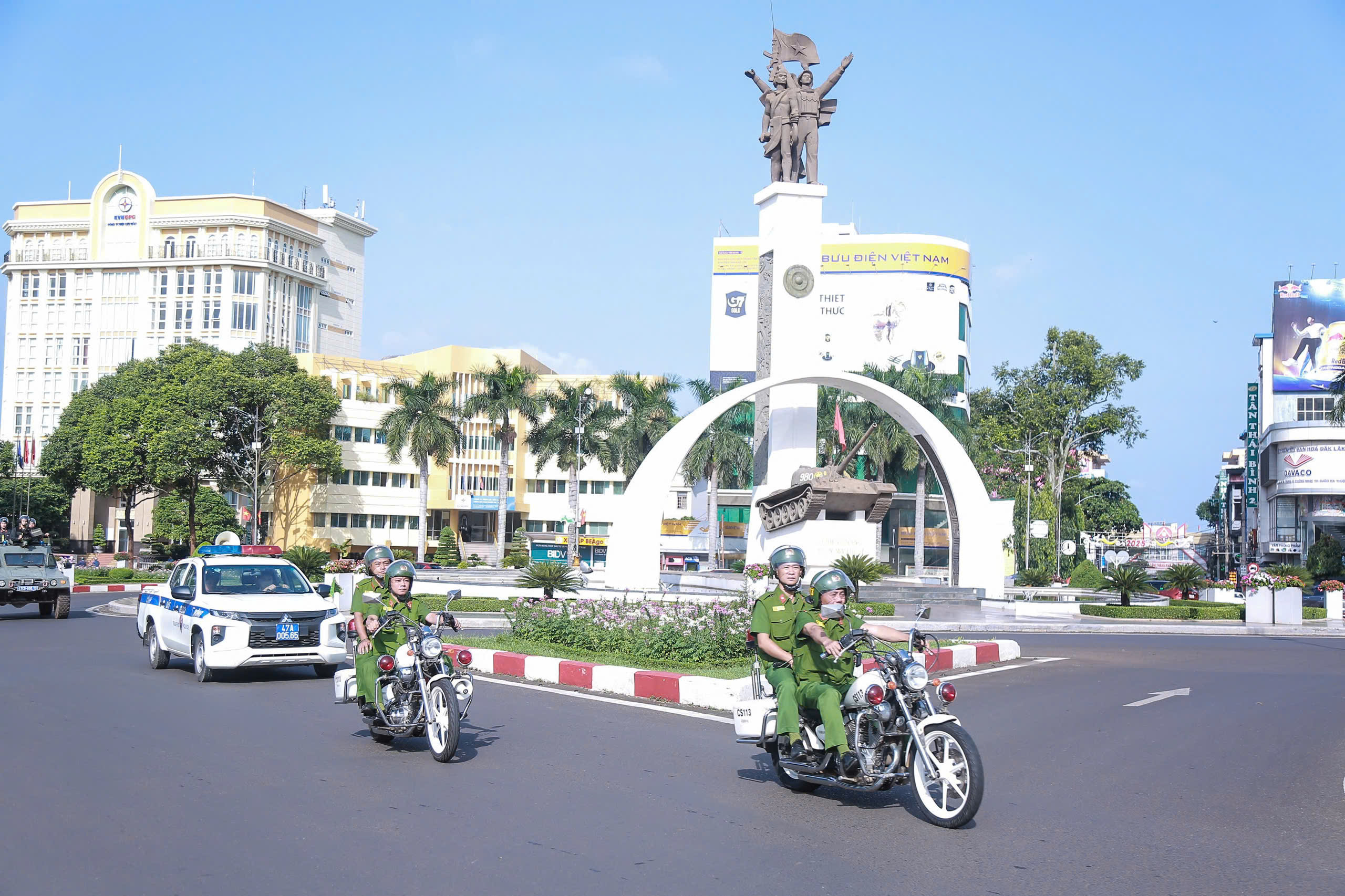 Công an tỉnh Đắk Lắk ra quân thực hiện cao điểm tấn công, trấn áp tội phạm, bảo đảm an ninh trật tự các ngày lễ lớn