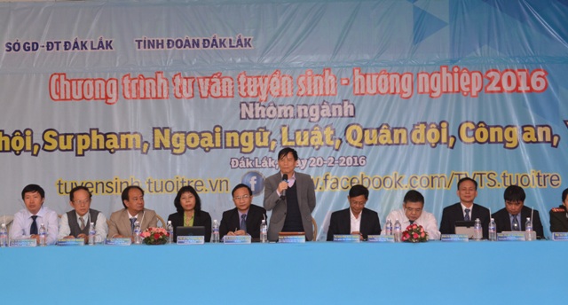 Khởi động chương trình tư vấn tuyển sinh - hướng nghiệp năm 2016 tại Đắk Lắk