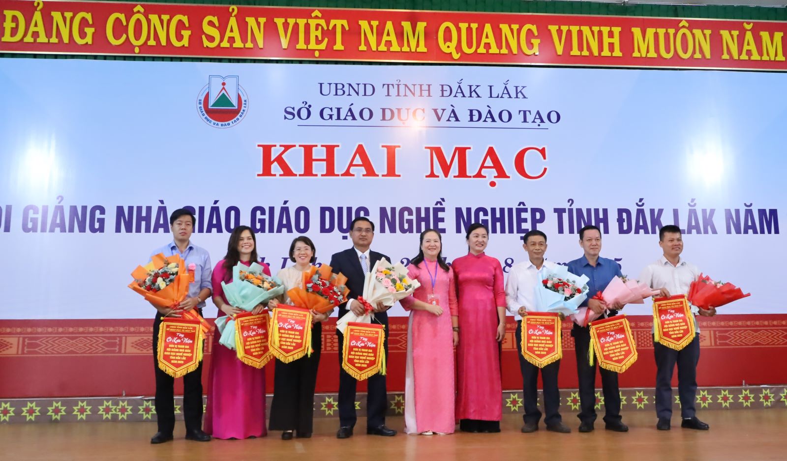 Khai mạc Hội giảng nhà giáo giáo dục nghề nghiệp tỉnh Đắk Lắk năm 2025