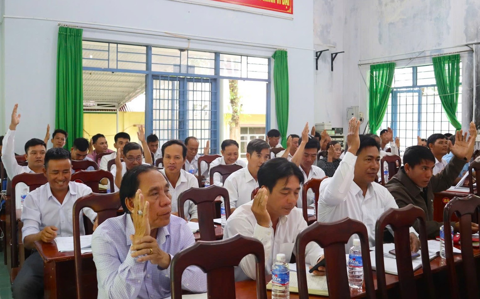 Kỳ họp chuyên đề lần thứ Nhất HĐND xã Đắk Liêng quyết nghị nhiều nội dung quan trọng