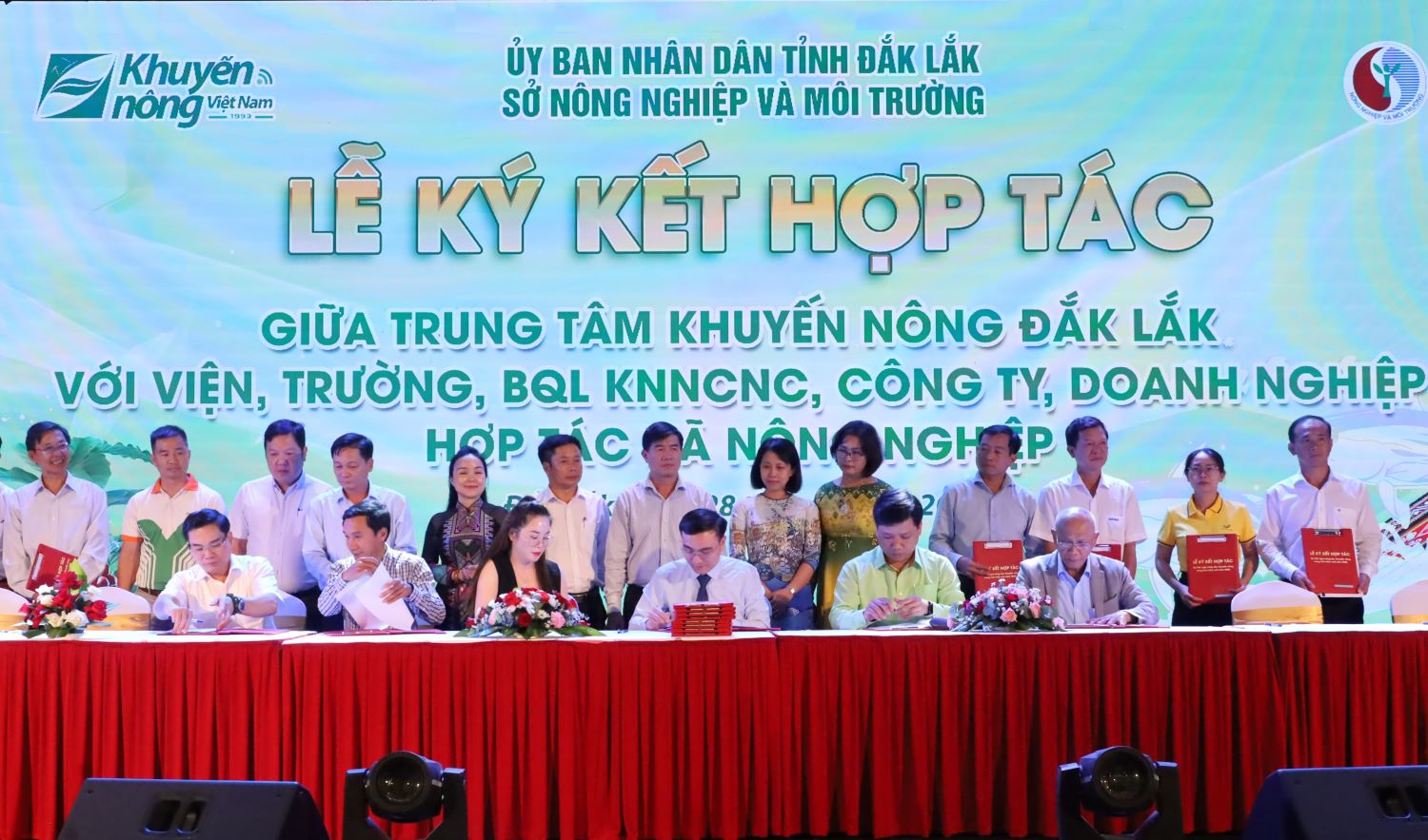 Hội nghị chuyên đề về công tác khuyến nông trong tình hình mới