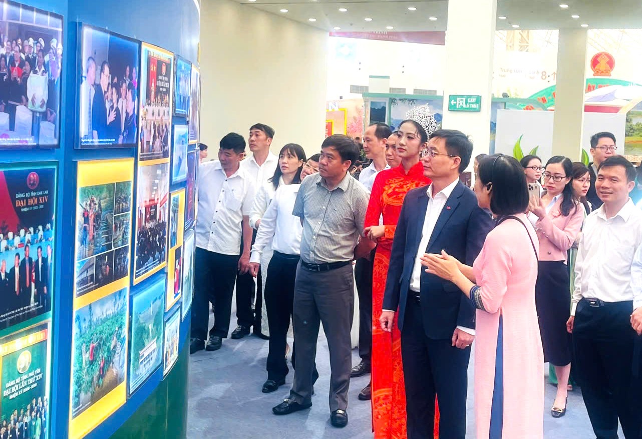 Opening of the Exhibition on National Achievements with the theme 