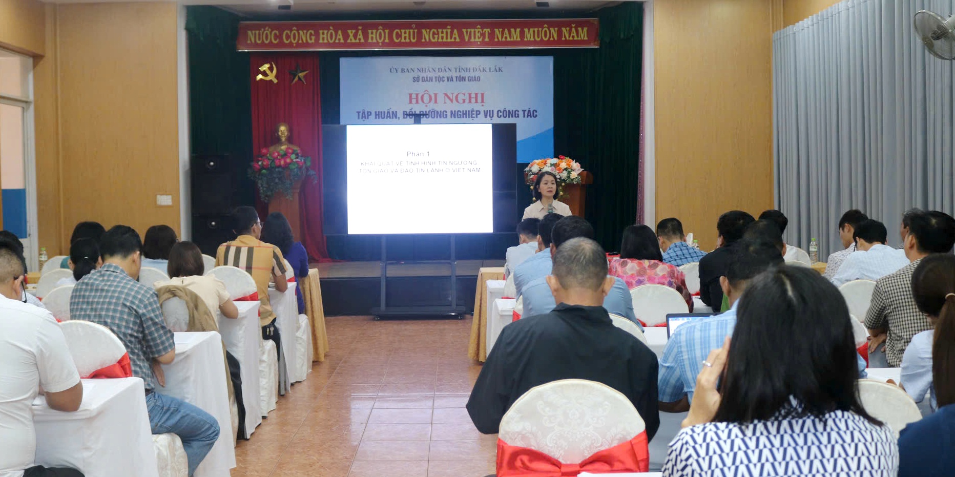 Tập huấn, bồi dưỡng nghiệp vụ công tác tín ngưỡng, tôn giáo