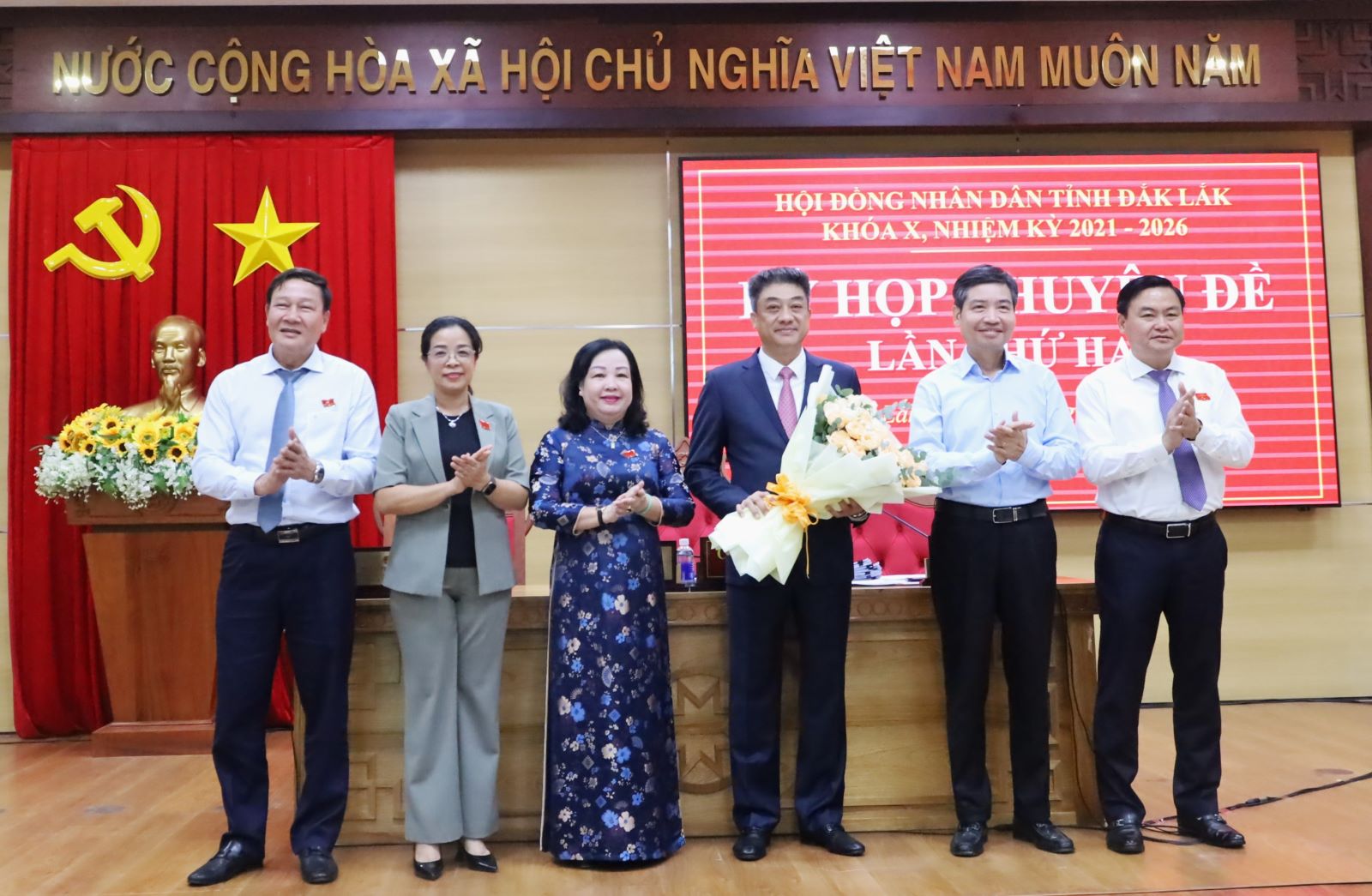 Bầu bổ sung đồng chí Từ Thái Giang giữ chức Phó Chủ tịch HĐND tỉnh Đắk Lắk khóa X, nhiệm kỳ 2021- 2026