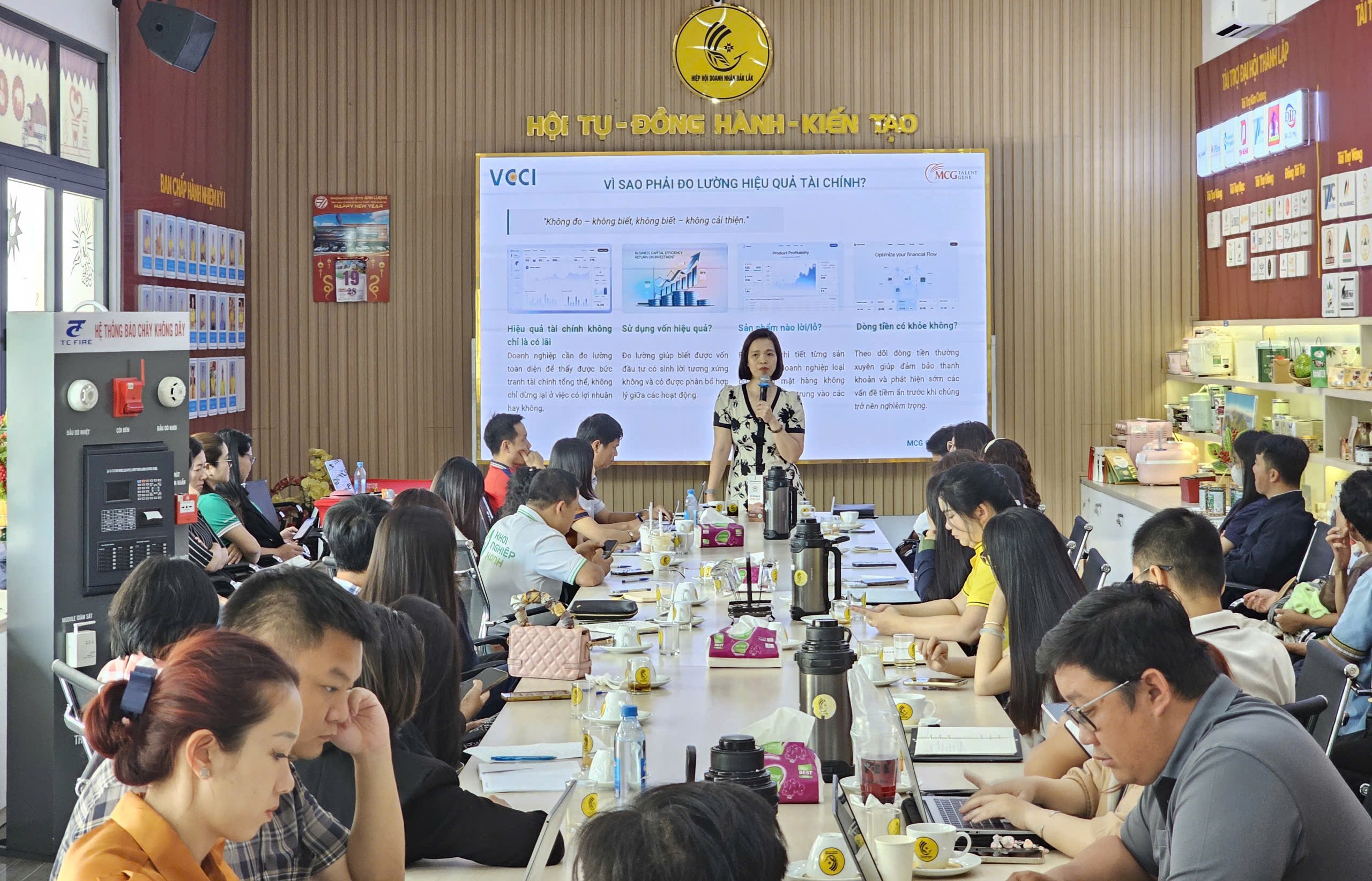 Hội thảo nâng cao năng lực tài chính cho doanh nghiệp vừa và nhỏ