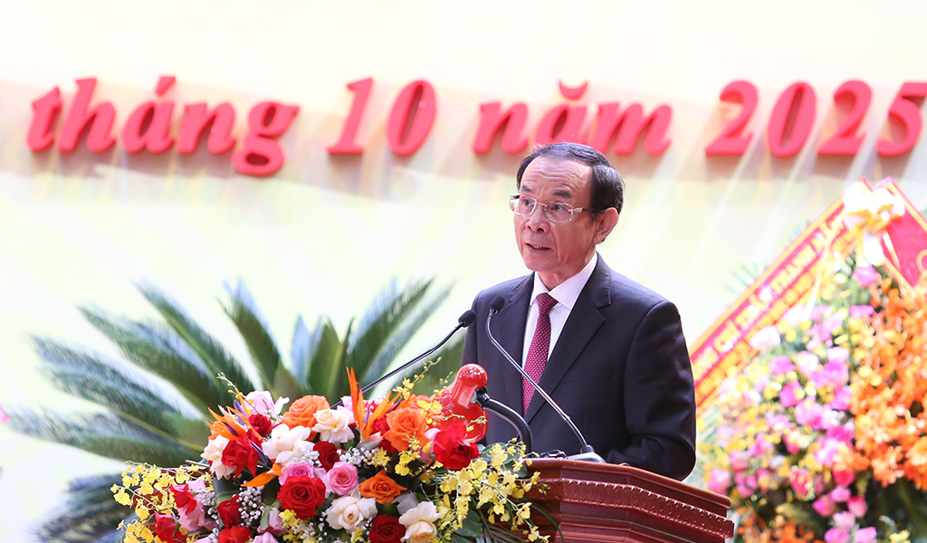 Phấn đấu xây dựng hệ thống chính trị trong sạch, vững mạnh, hiệu lực, hiệu quả