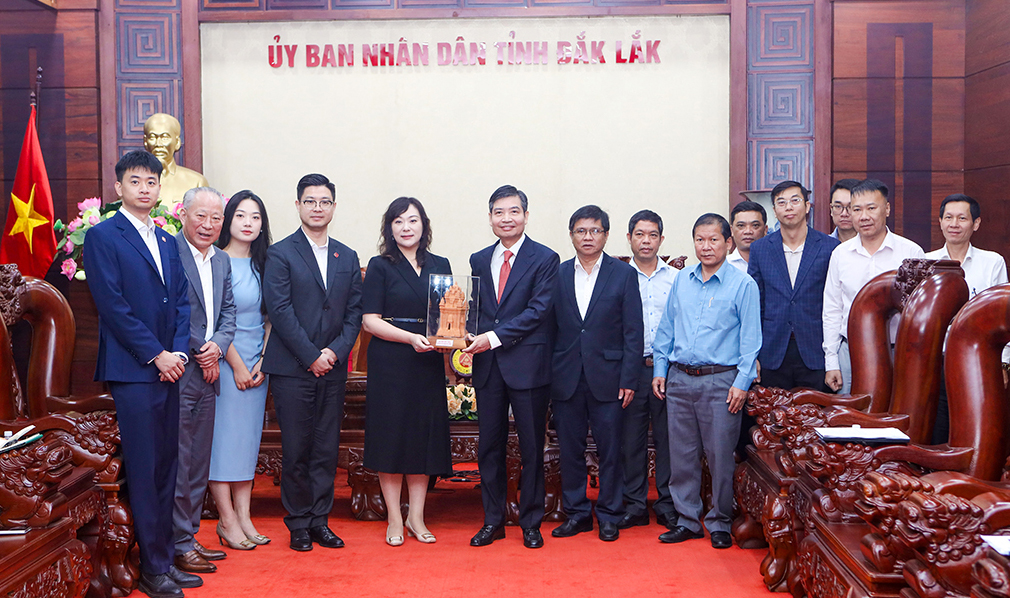 Chủ tịch UBND tỉnh tiếp và làm việc với Tập đoàn Xây dựng Thái Bình Dương