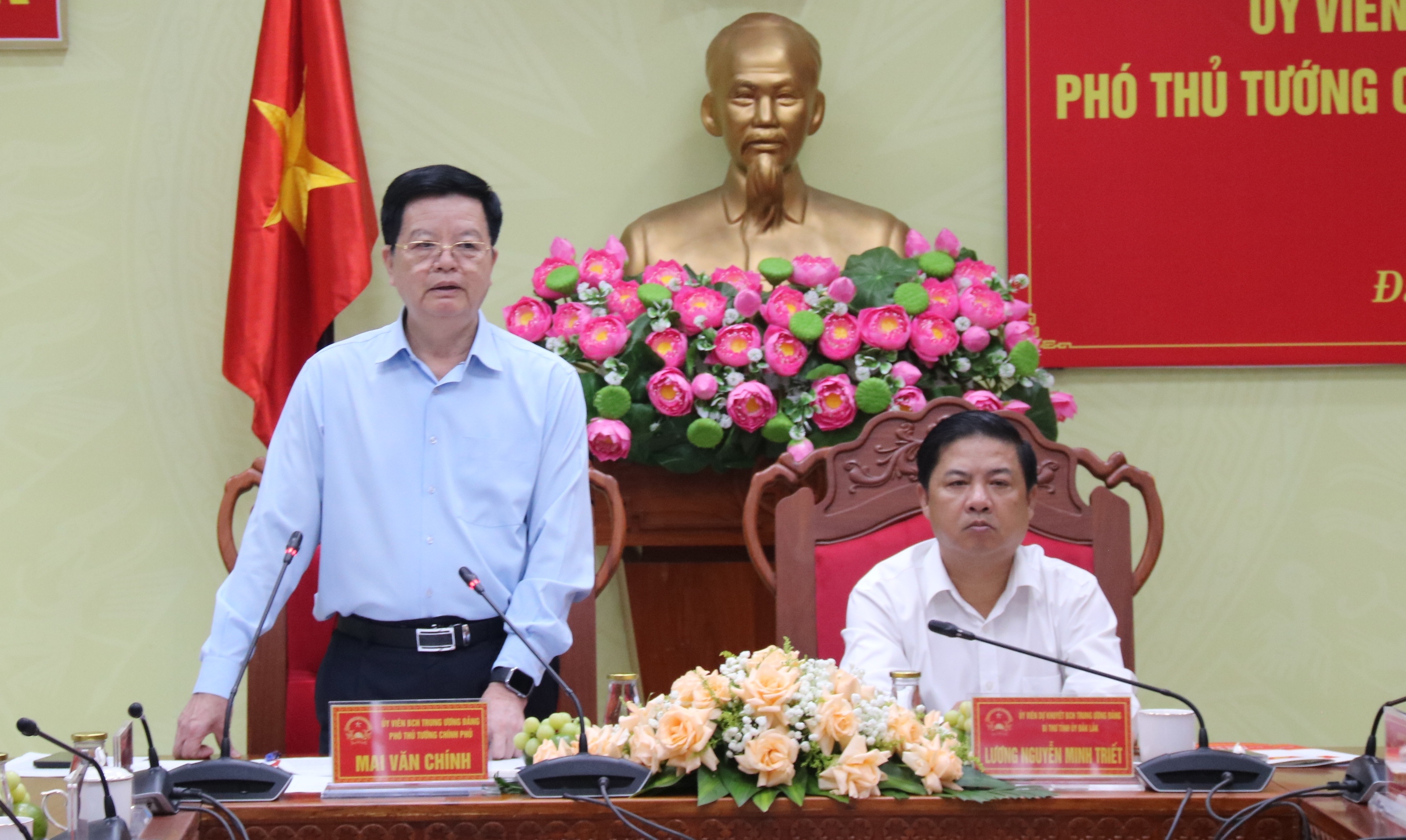 Phó Thủ tướng Chính phủ Mai Văn Chính làm việc với lãnh đạo tỉnh Đắk Lắk