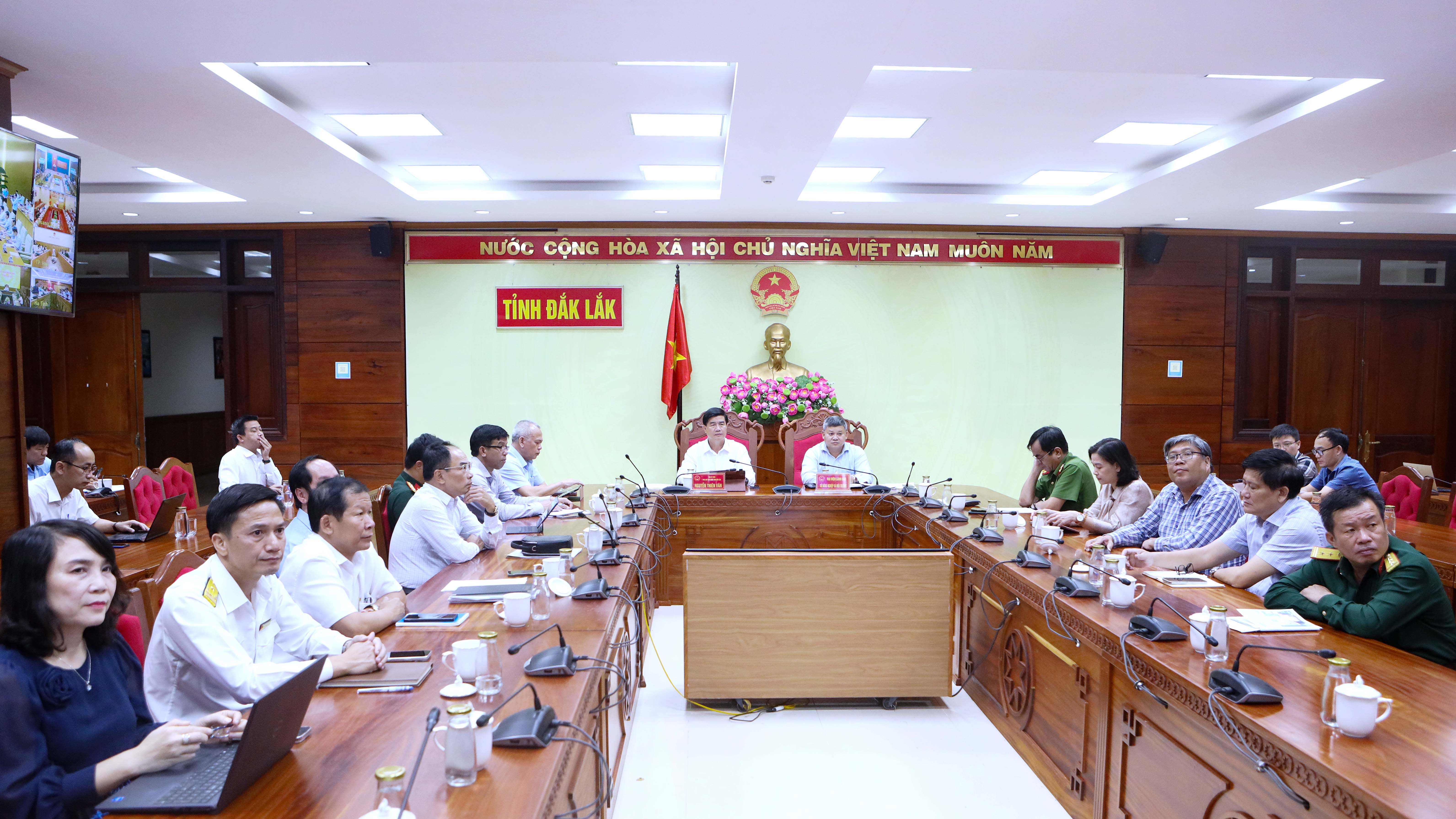 Hội nghị trực tuyến về công tác khắc phục hậu quả của thiên tai và khôi phục sản xuất kinh doanh tại khu vực miền Trung.