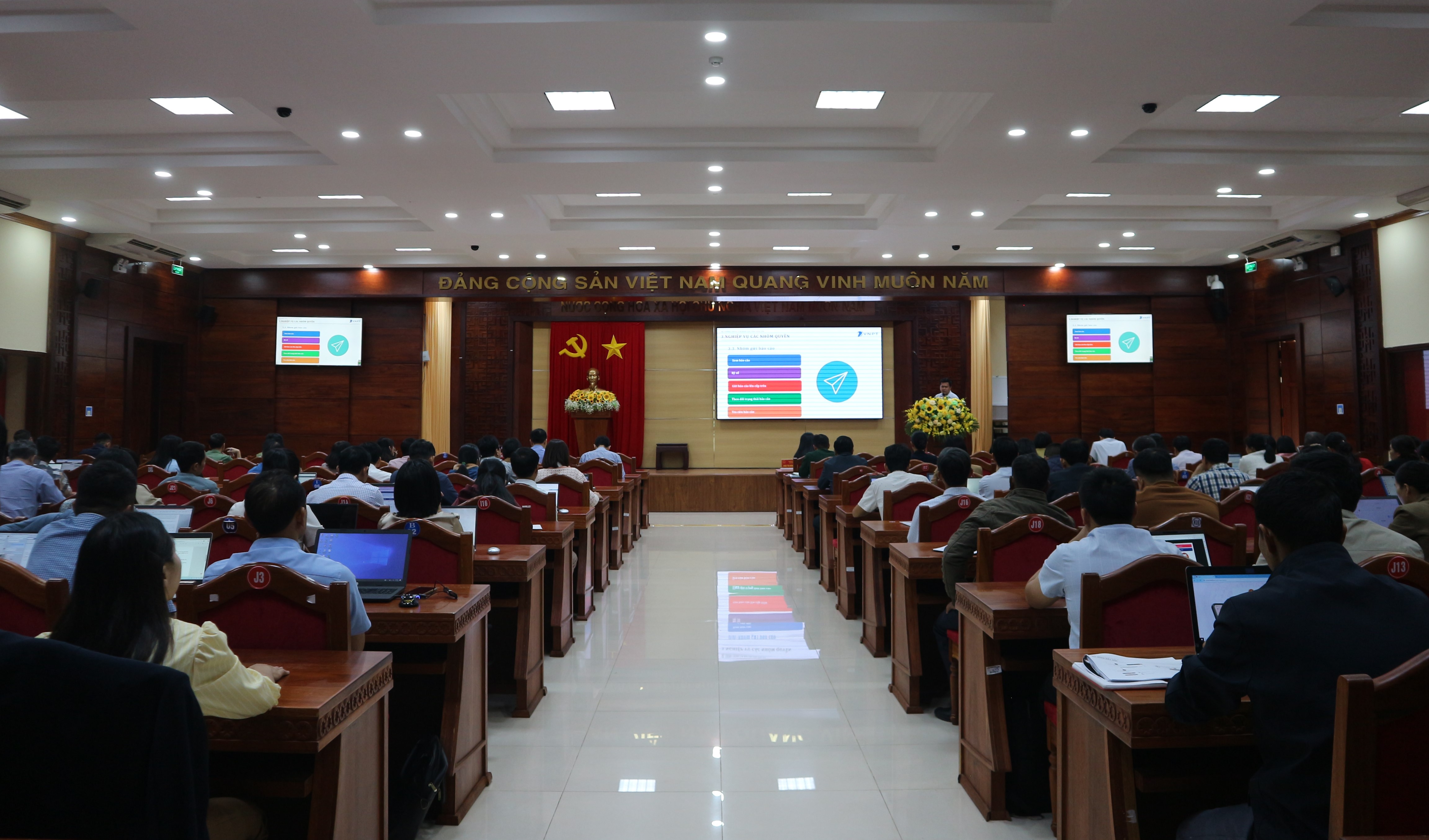 Văn phòng UBND tỉnh tổ chức Hội nghị tập huấn Hệ thống thông tin báo cáo tỉnh Đắk Lắk