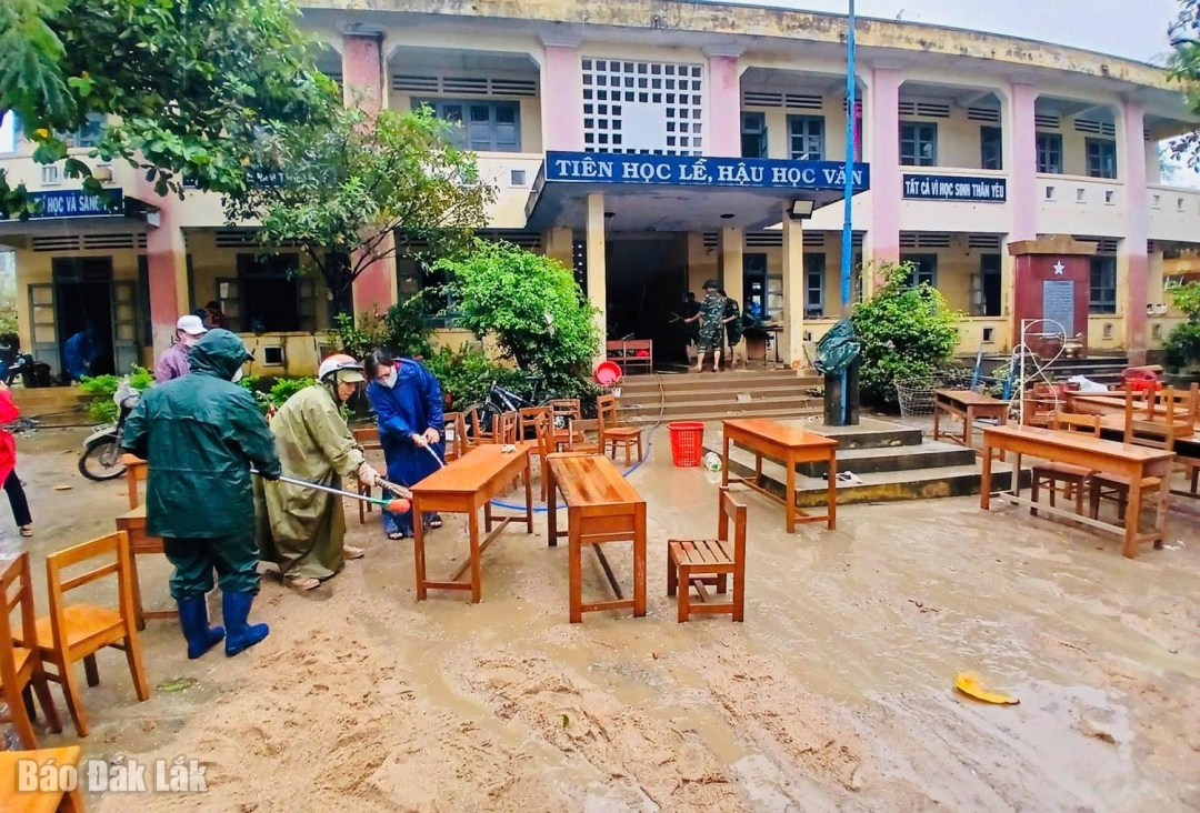 Đắk Lắk khẩn trương khắc phục thiệt hại do mưa lũ đối với ngành Giáo dục để sớm ổn định hoạt động dạy và học