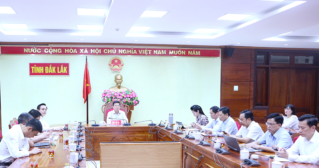 Hội nghị trực tuyến với Bộ Tư pháp về hướng dẫn thực hiện rà soát, chuẩn hóa toàn bộ thủ tục hành chính ở 3 cấp chính quyền