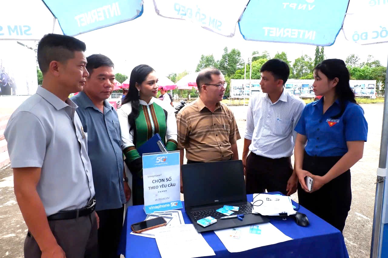 Xã Ea Wer  quyết tâm xóa 