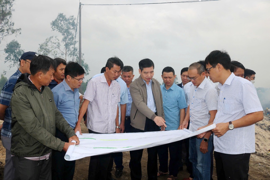 Tập trung giải phóng mặt bằng, đẩy nhanh tiến độ Tuyến đường bộ ven biển