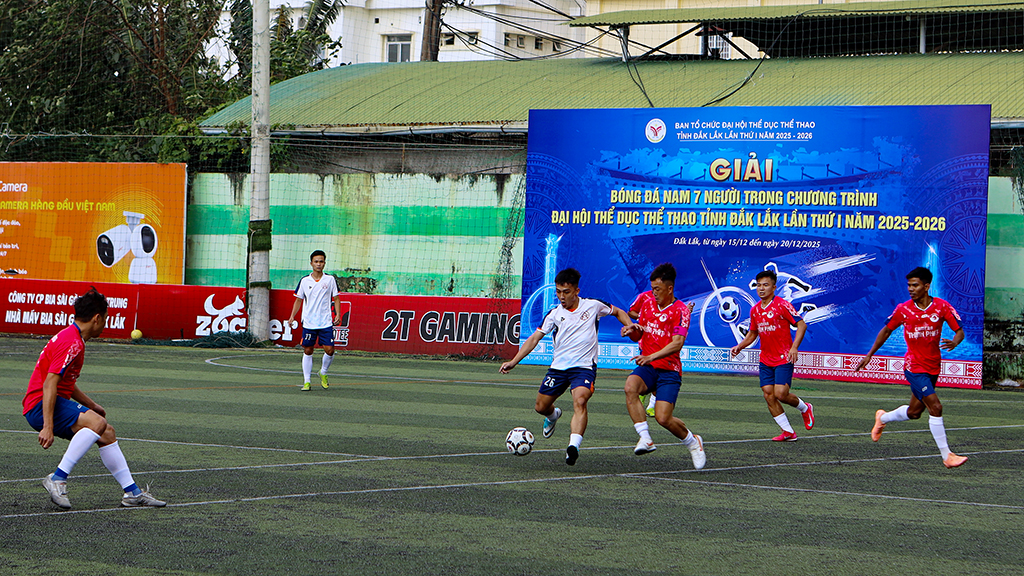 Đại hội Thể dục thể thao tỉnh Đắk Lắk lần thứ I: 16 đội bóng tranh tài ở môn bóng đá nam 7 người