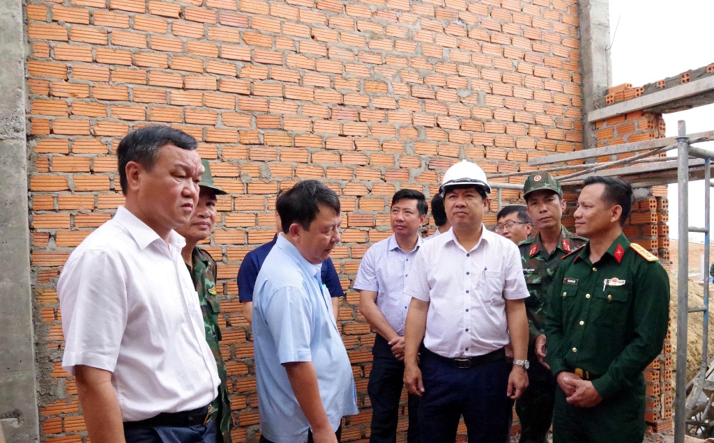 The Secretary of the Provincial Party Committee Inspects Housing Construction for Disaster-Affected Residents
