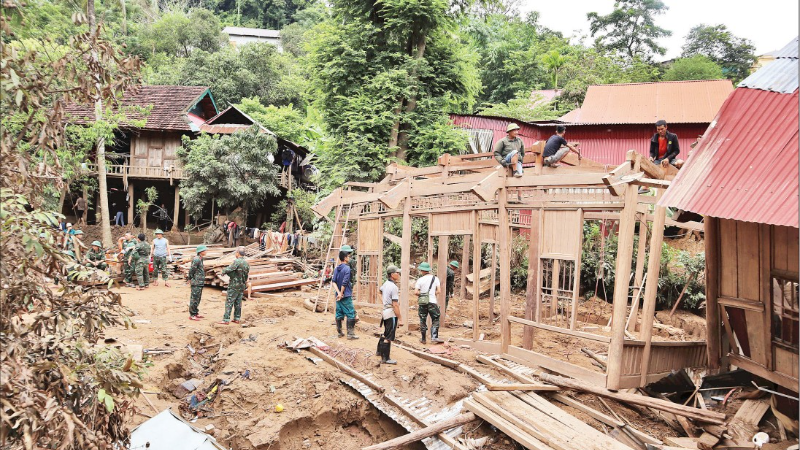 Triển khai thực hiện Kết luận của Thủ tướng Chính phủ tại cuộc họp về tiến độ thực hiện “Chiến dịch Quang Trung” thần tốc xây dựng lại, sửa chữa nhà ở cho các hộ dân có nhà ở bị sập đổ, trôi, hư hỏng nặng do bão, lũ vừa qua